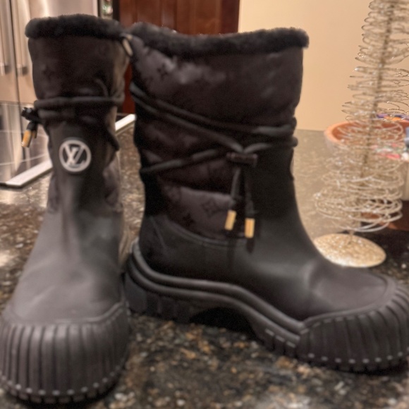 Louis Vuitton The Ruby flat half boot - Picture 5 of 6